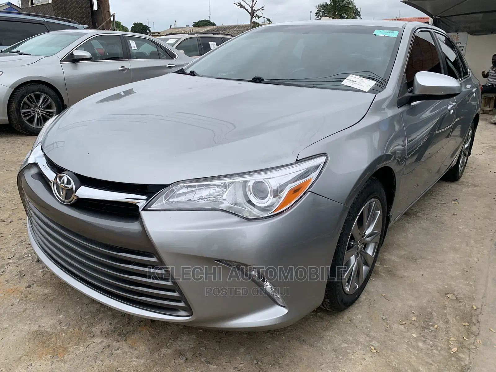 Toyota Camry 2016 Silver