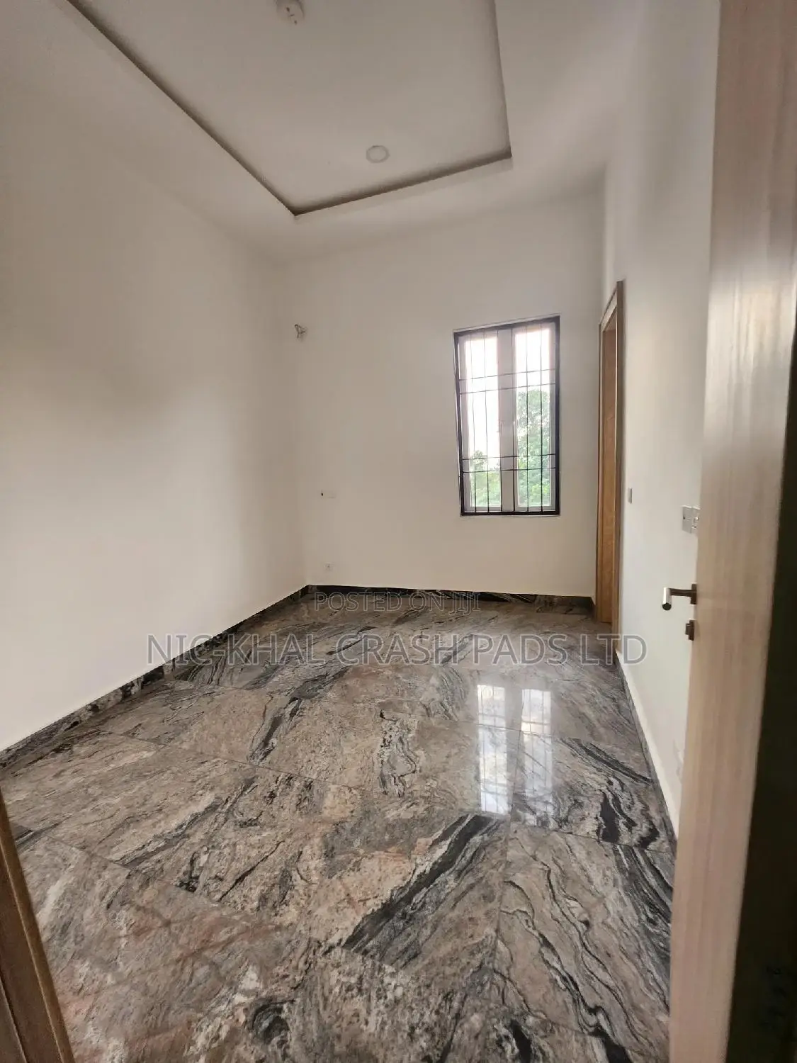 6bdrm Duplex in Guzape for sale
