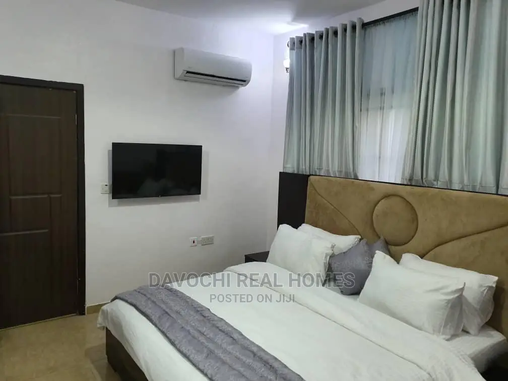 Furnished 3bdrm Apartment in Lekki Ikate for rent