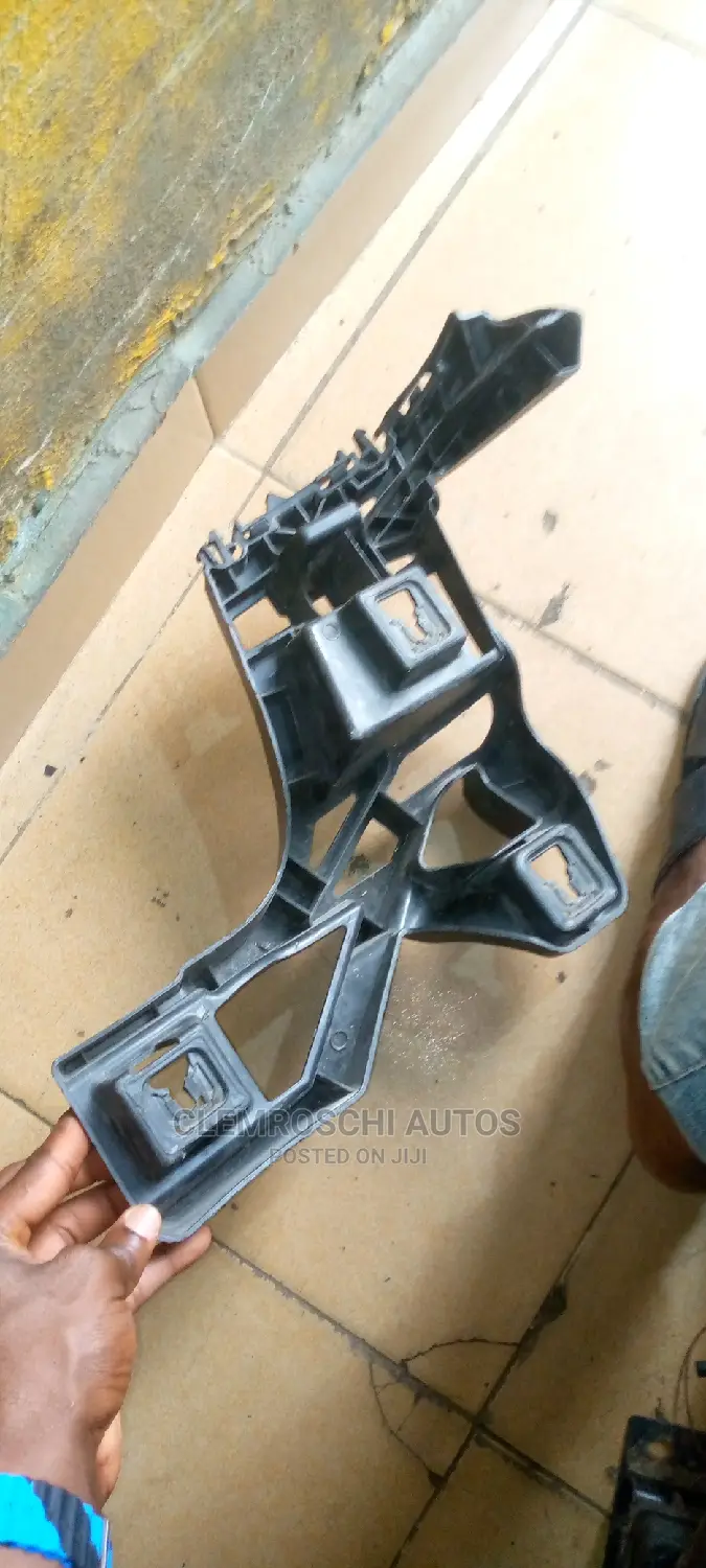 High Quality Certified Complete Back Bumper Hanger ML350