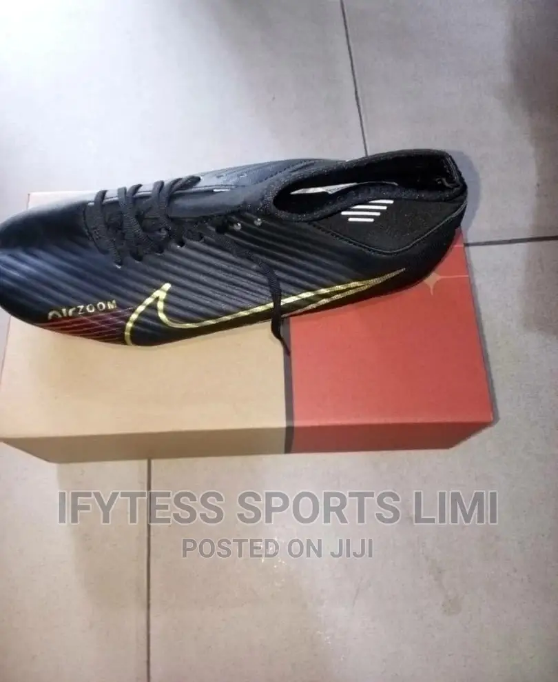 Astroturfe Football Boots