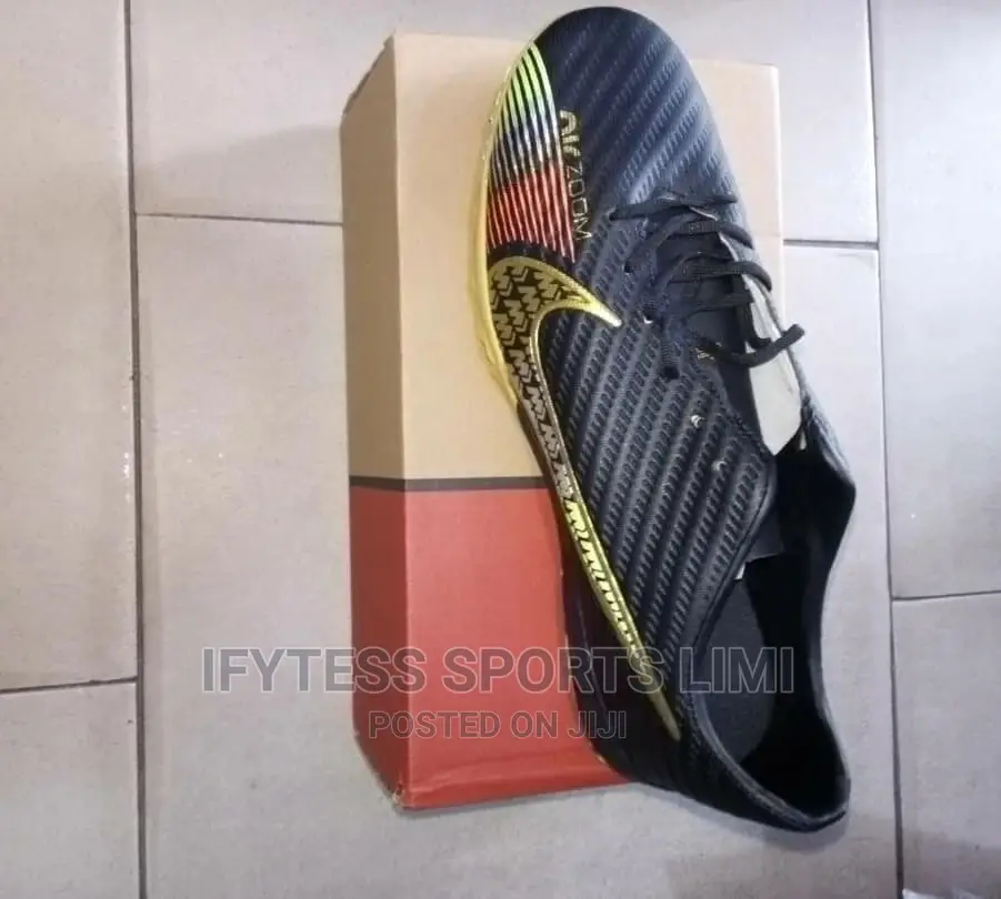Astroturfe Football Boots