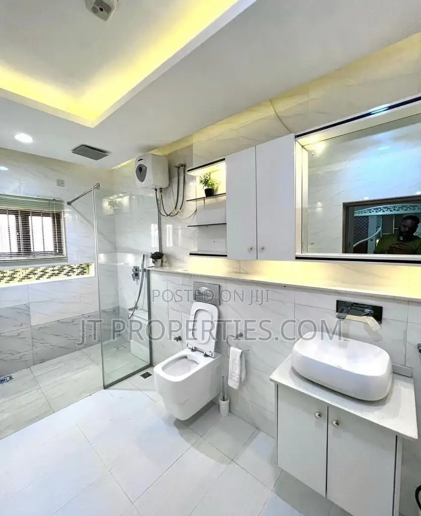 Luxury 4 Bedroom Apartment Wuye