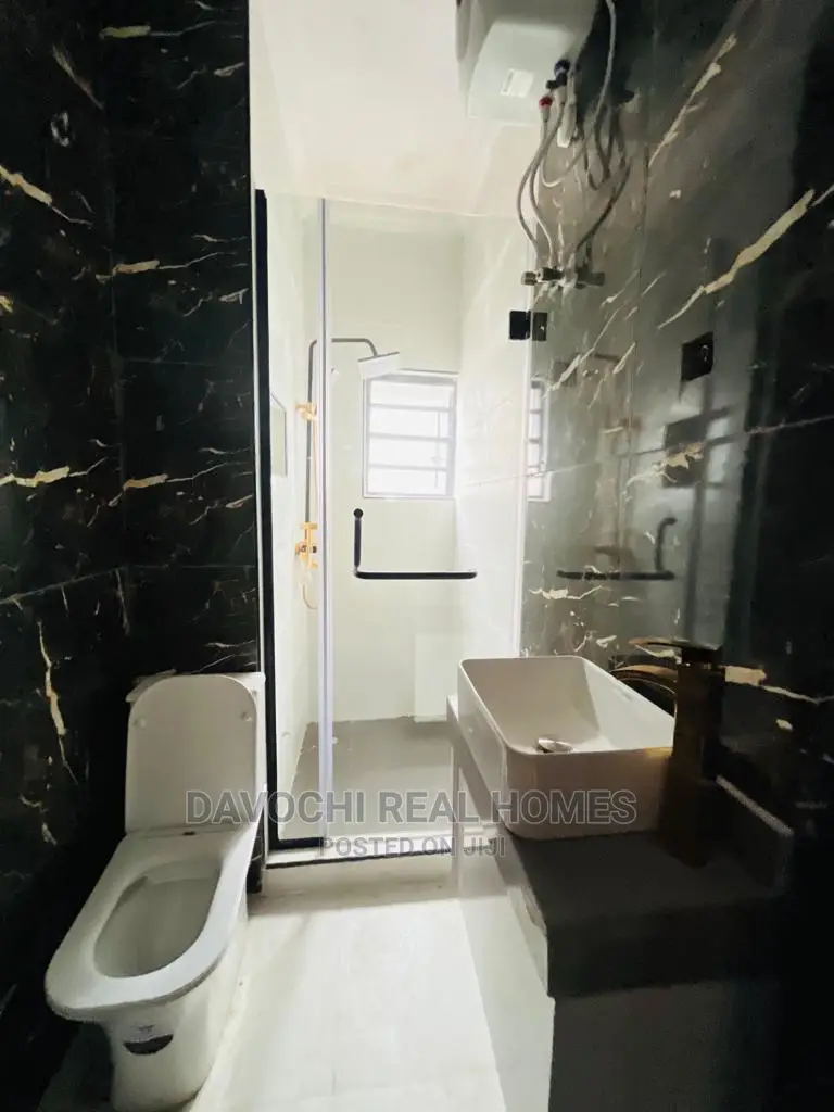 4bdrm Duplex in Ologolo Estate, Lekki for rent