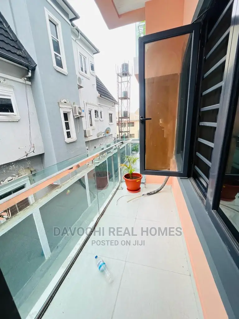4bdrm Duplex in Ologolo Estate, Lekki for rent