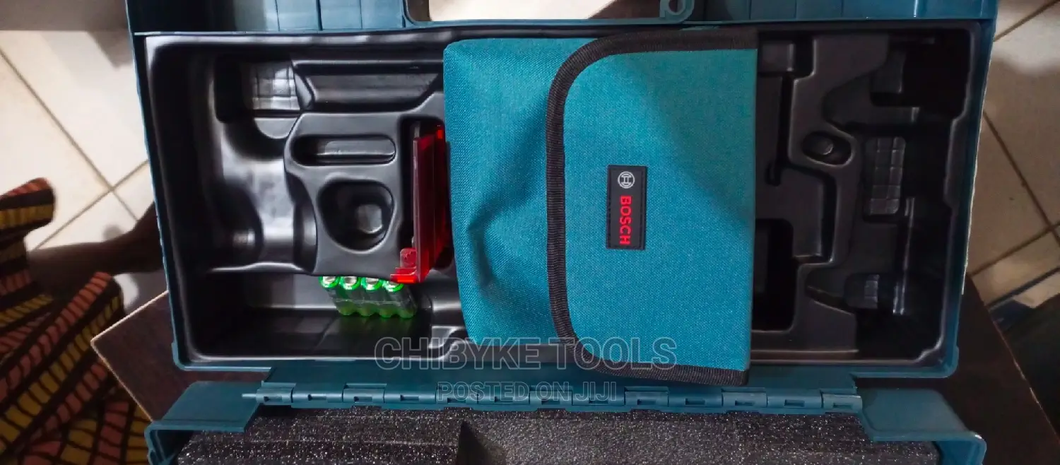 GLL 3-80 Bosch Laser Level/Tape (Red Light)