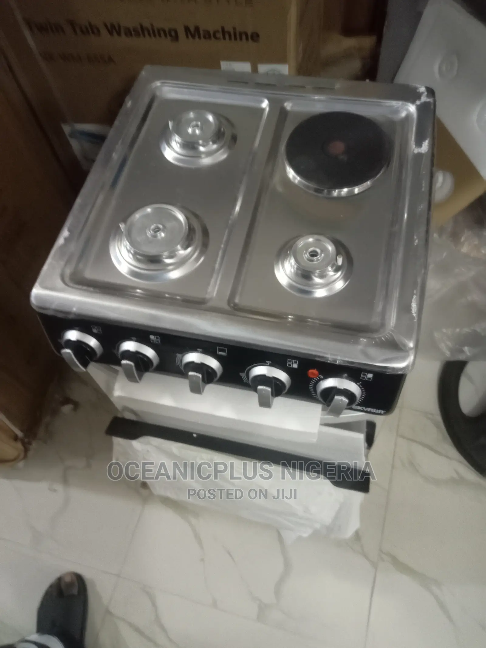 Powerful Skyrun 3+1 Electric Gas Cooker With Heater