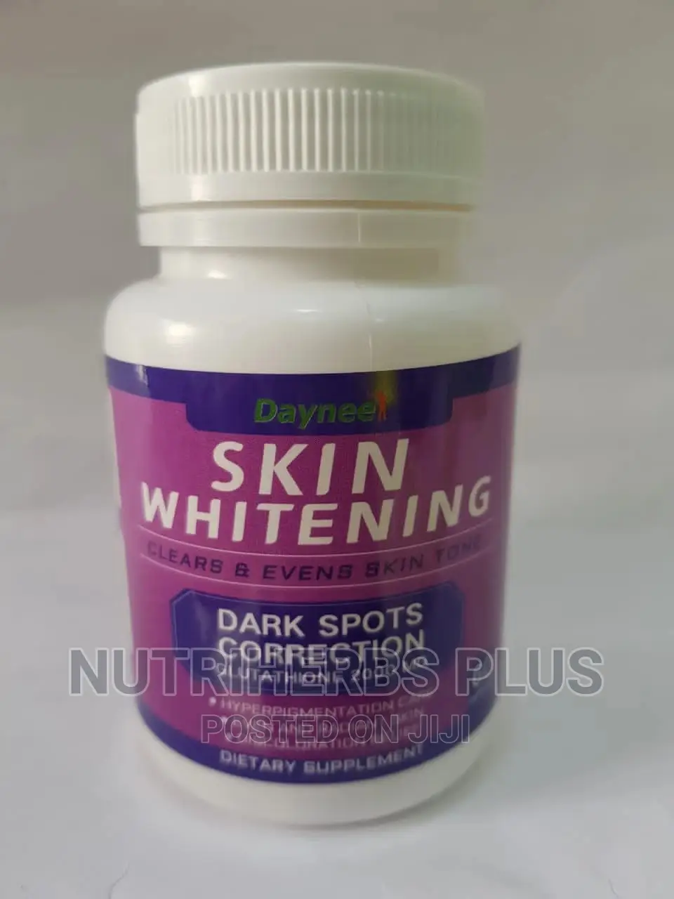 Daynee Skin Whitening Capsules for a Clear and Lighter Skin