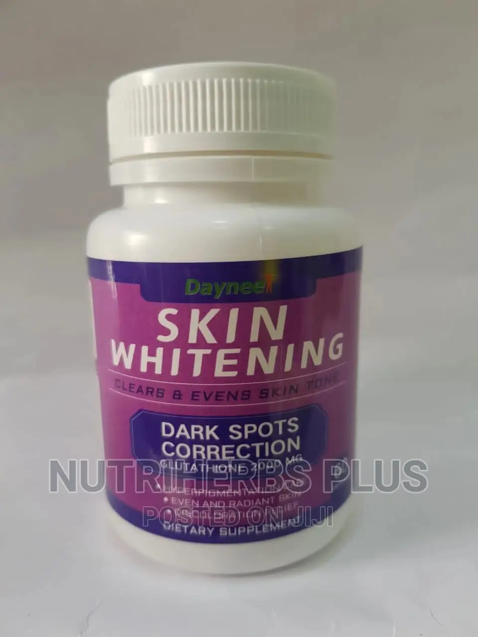 Daynee Skin Whitening Capsules for a Clear and Lighter Skin