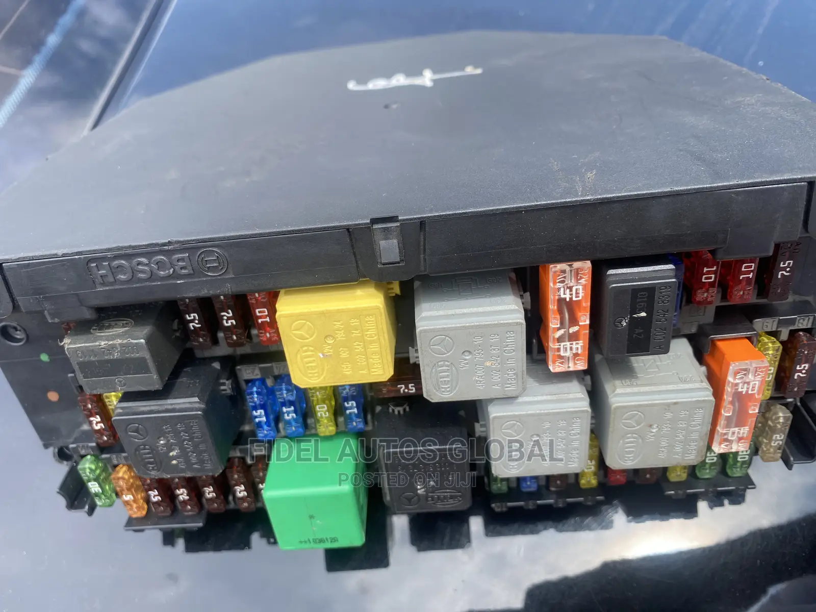 E350 Front Fusebox Sam W212