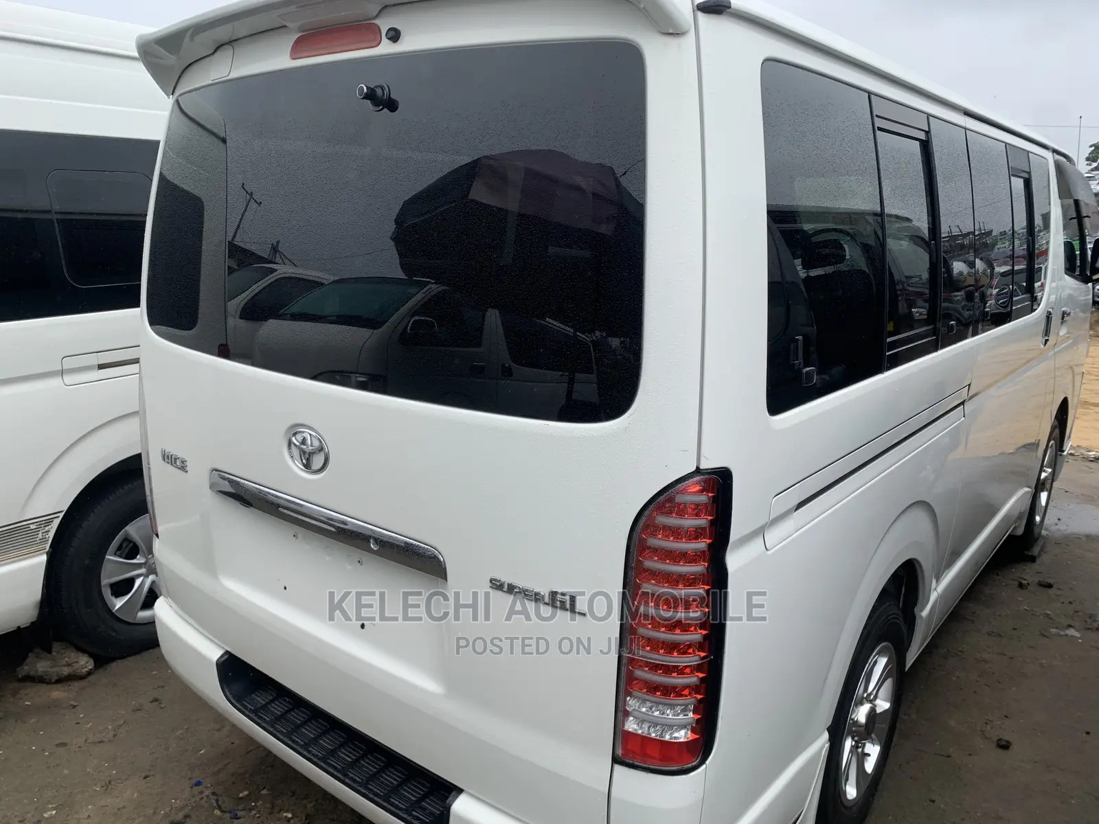 Toyota HiAce 2008 White