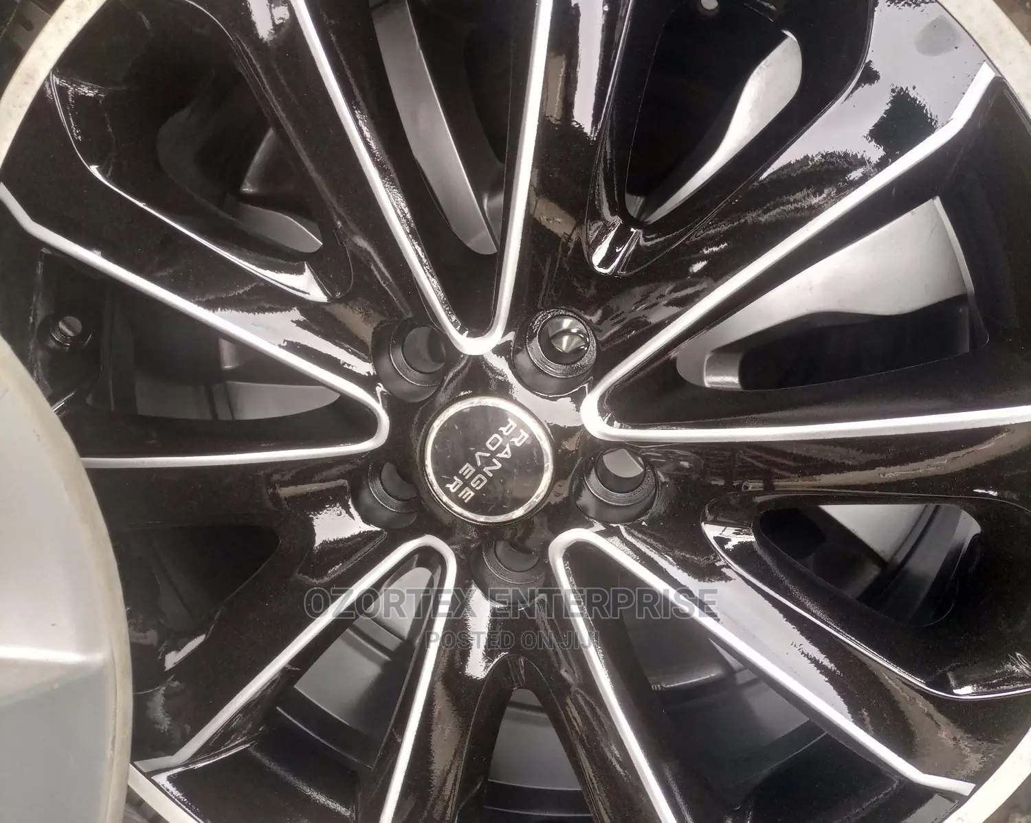 20inches Rim for Range Rover Black and White