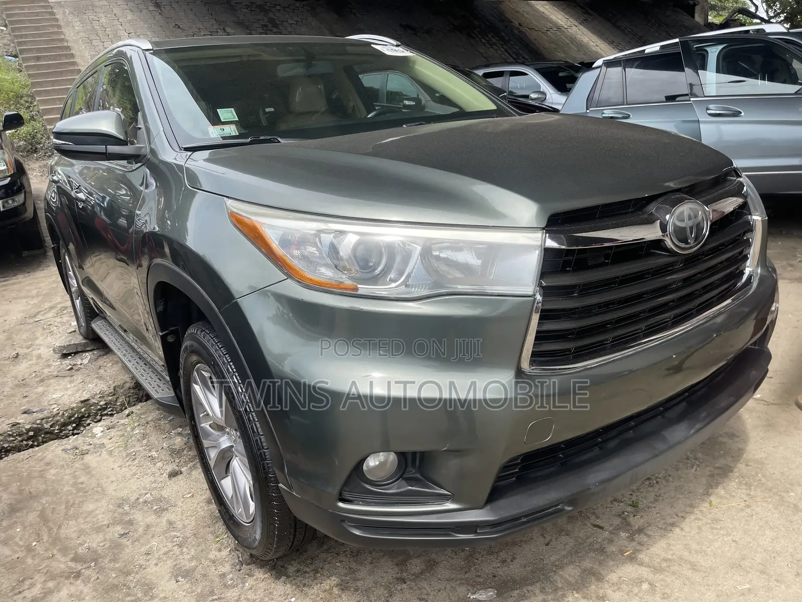 Toyota Highlander LE 4dr SUV AWD (3.5L 6cyl 6A) 2015 Green
