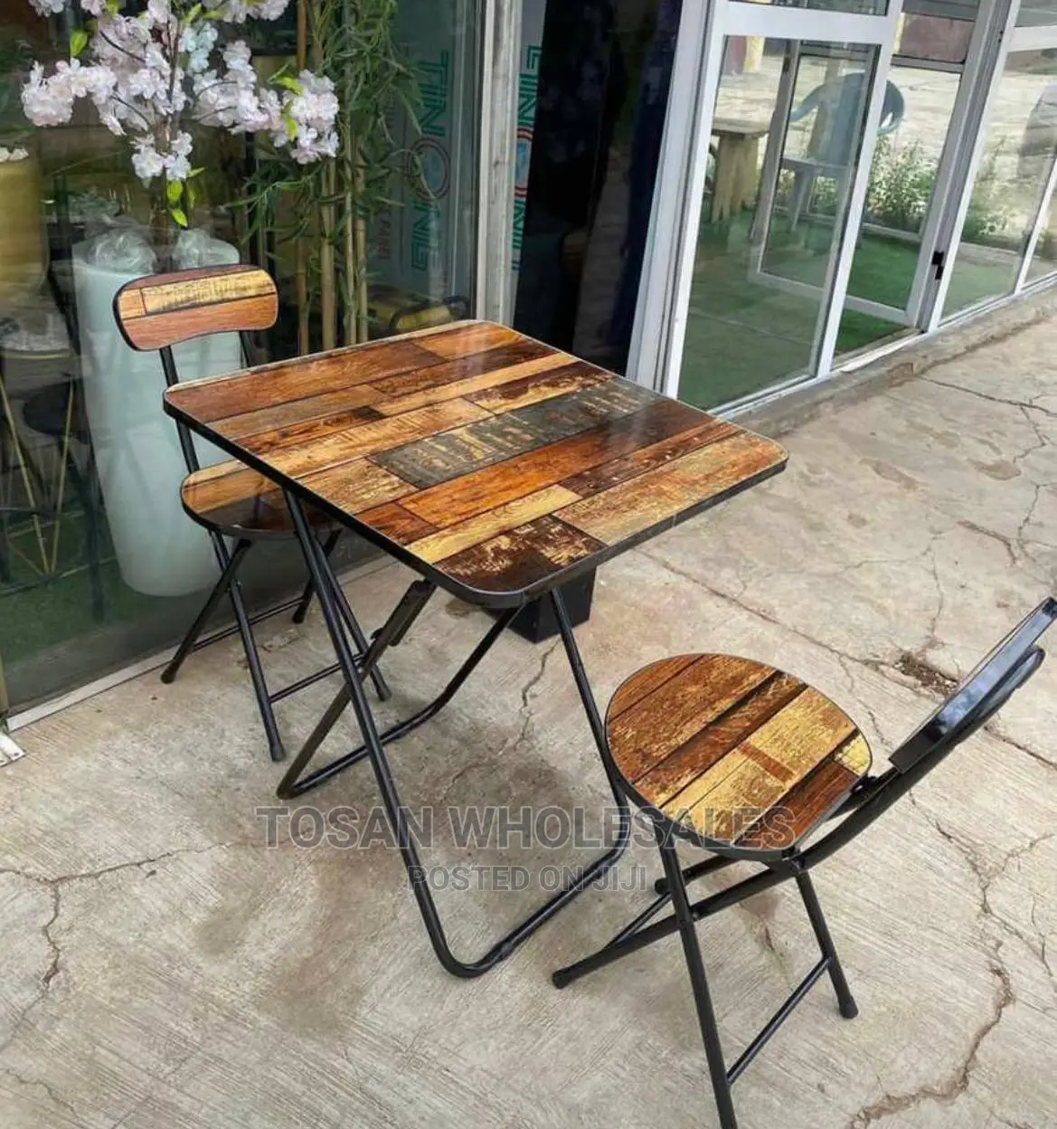 Vintage Design Foldable Table With A Chair