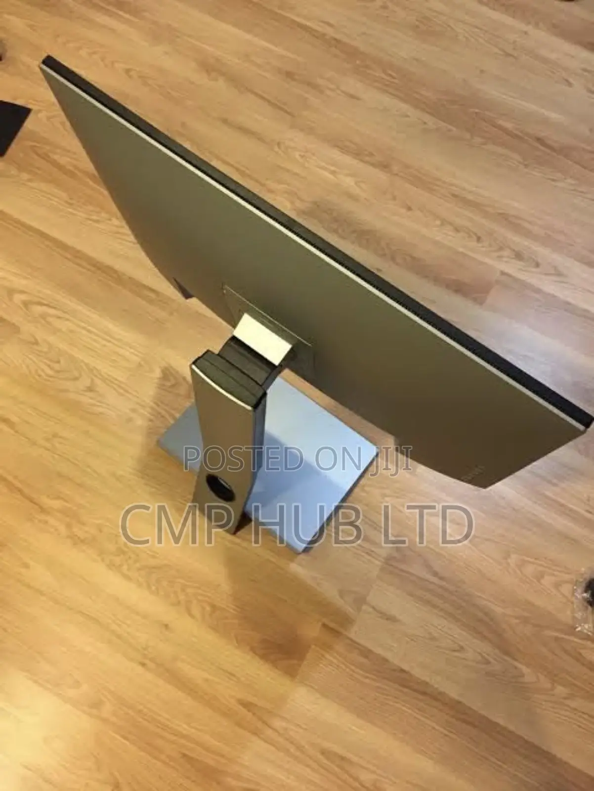Dell U2518d Ultrasharp QHD Frameless Ips 1440p Monitor 25”