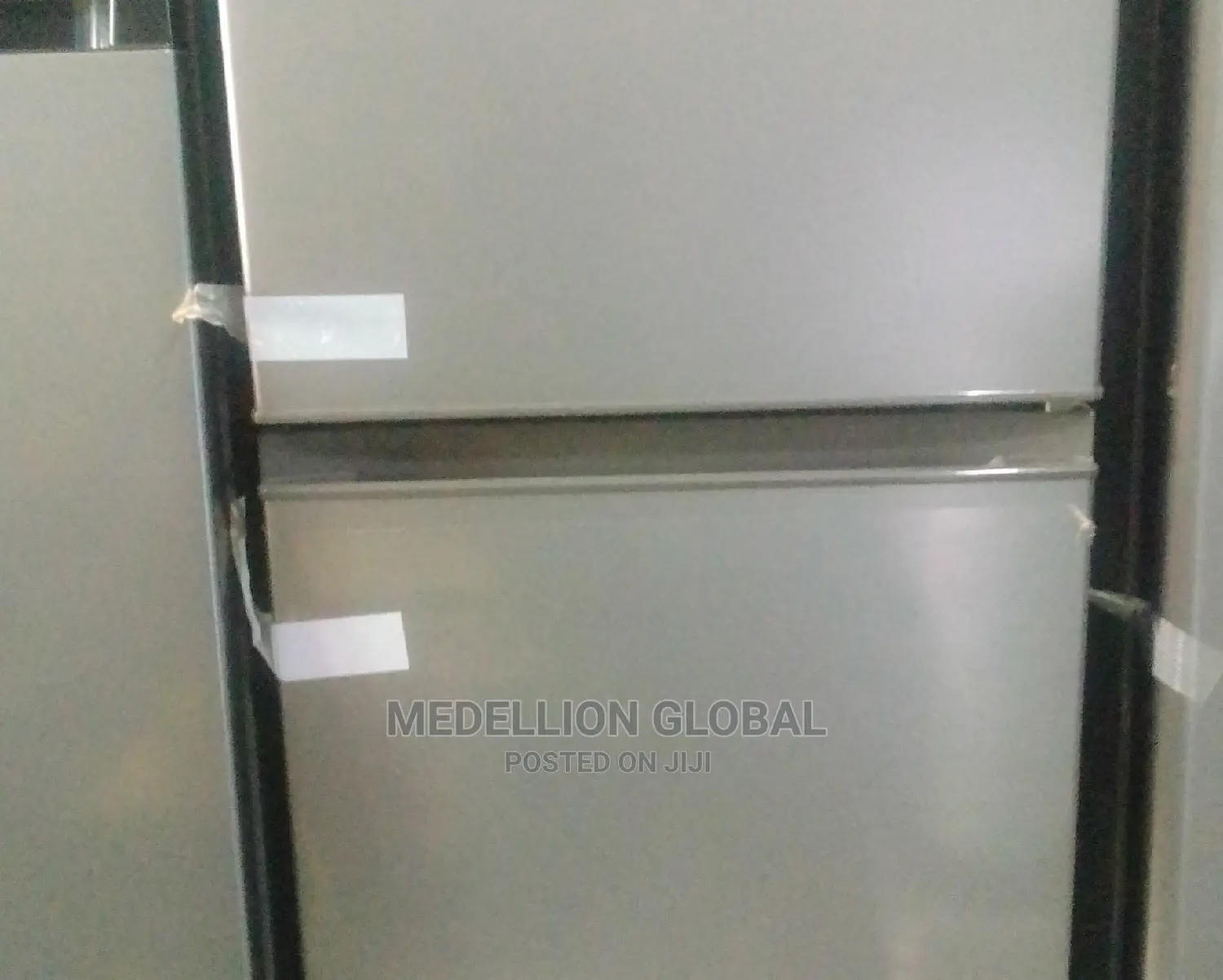 Hisense Ref172 Double Door Fridge