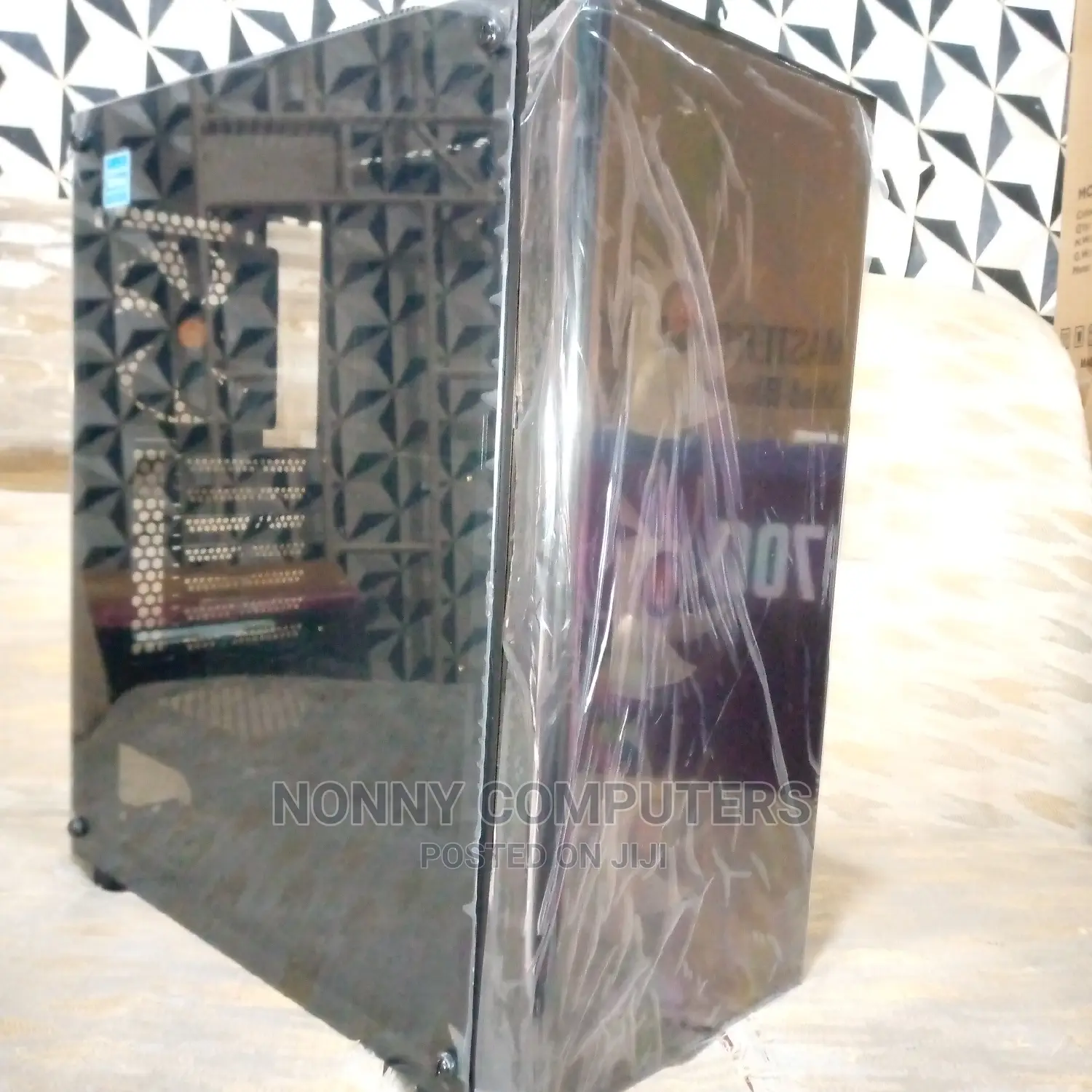 Thermaltake V200 Tg RGB Edition