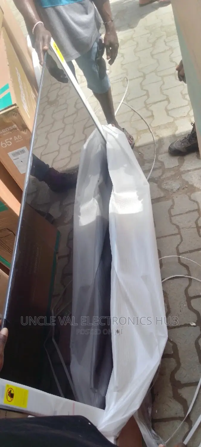 Hisense 65" Uhd Smart Tv