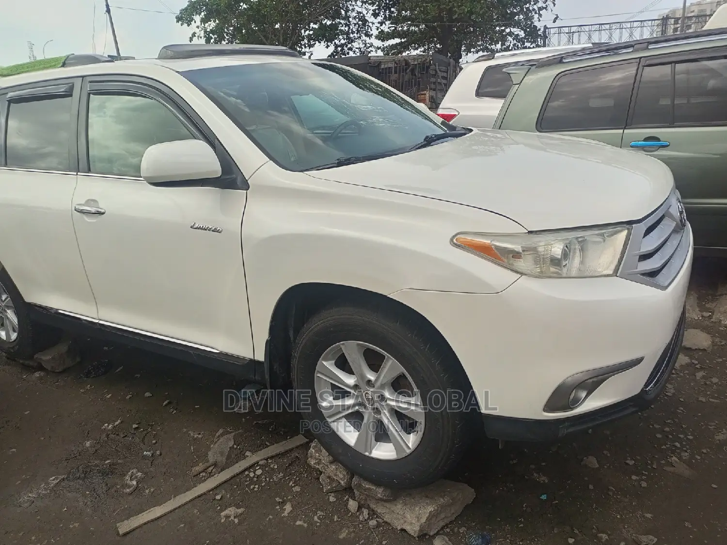 Toyota Highlander Limited 2012 White