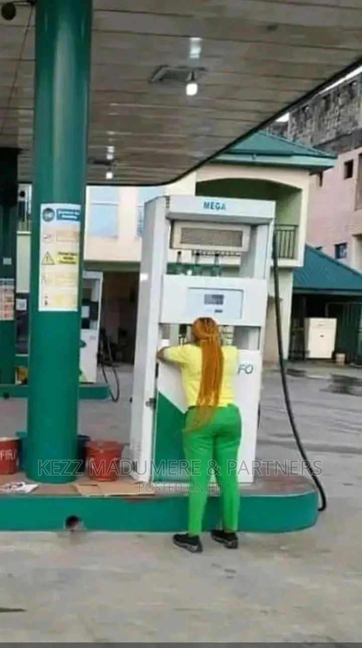 Functional Filling Station For Sale
