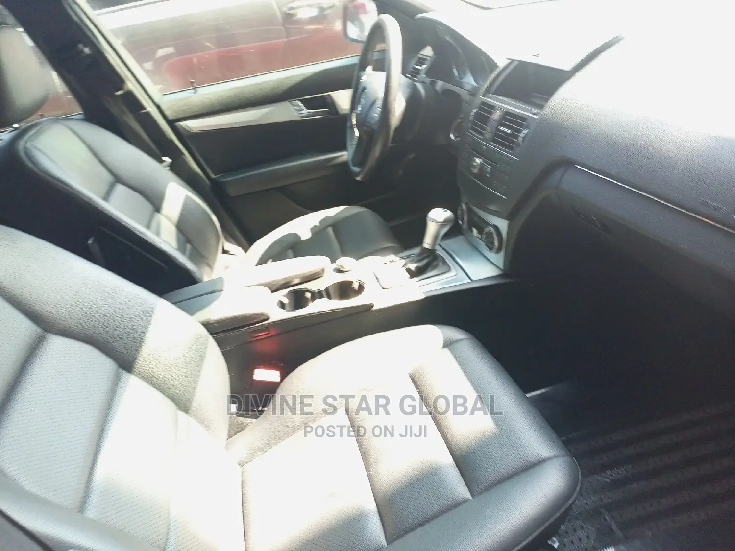 Mercedes-Benz C300 2010 Red