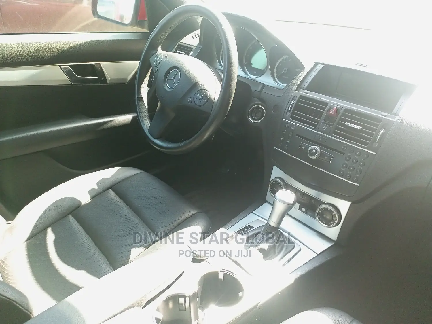 Mercedes-Benz C300 2010 Red