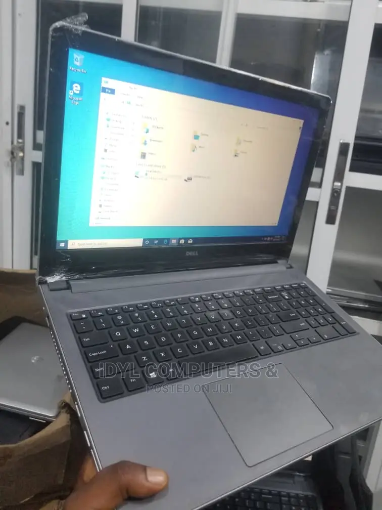 Laptop Dell Inspiron 15 5558 8GB Intel Core I5 HDD 500GB