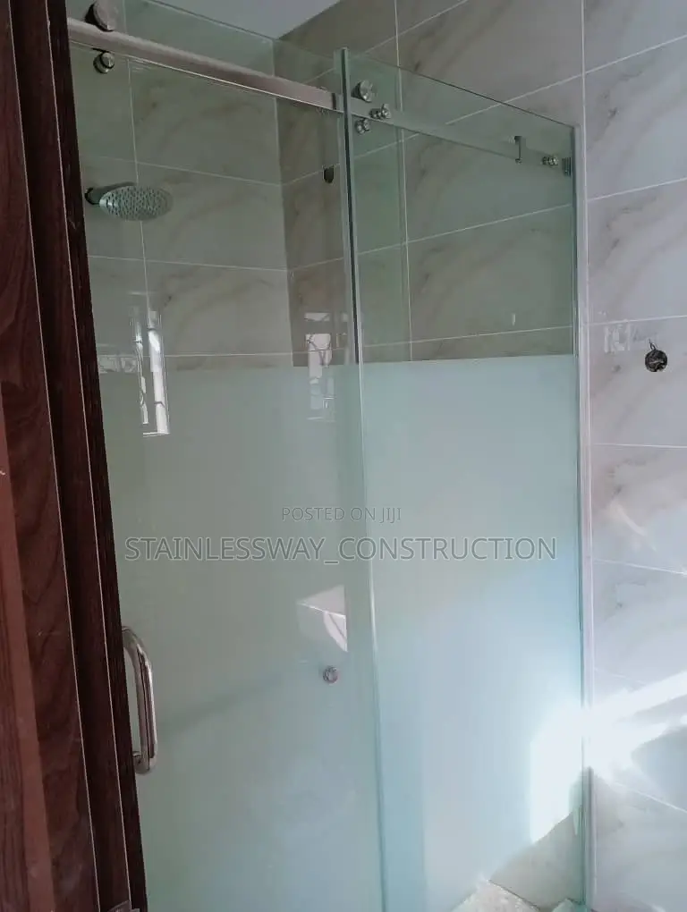 Shower Cubicle Glass: Lugbe