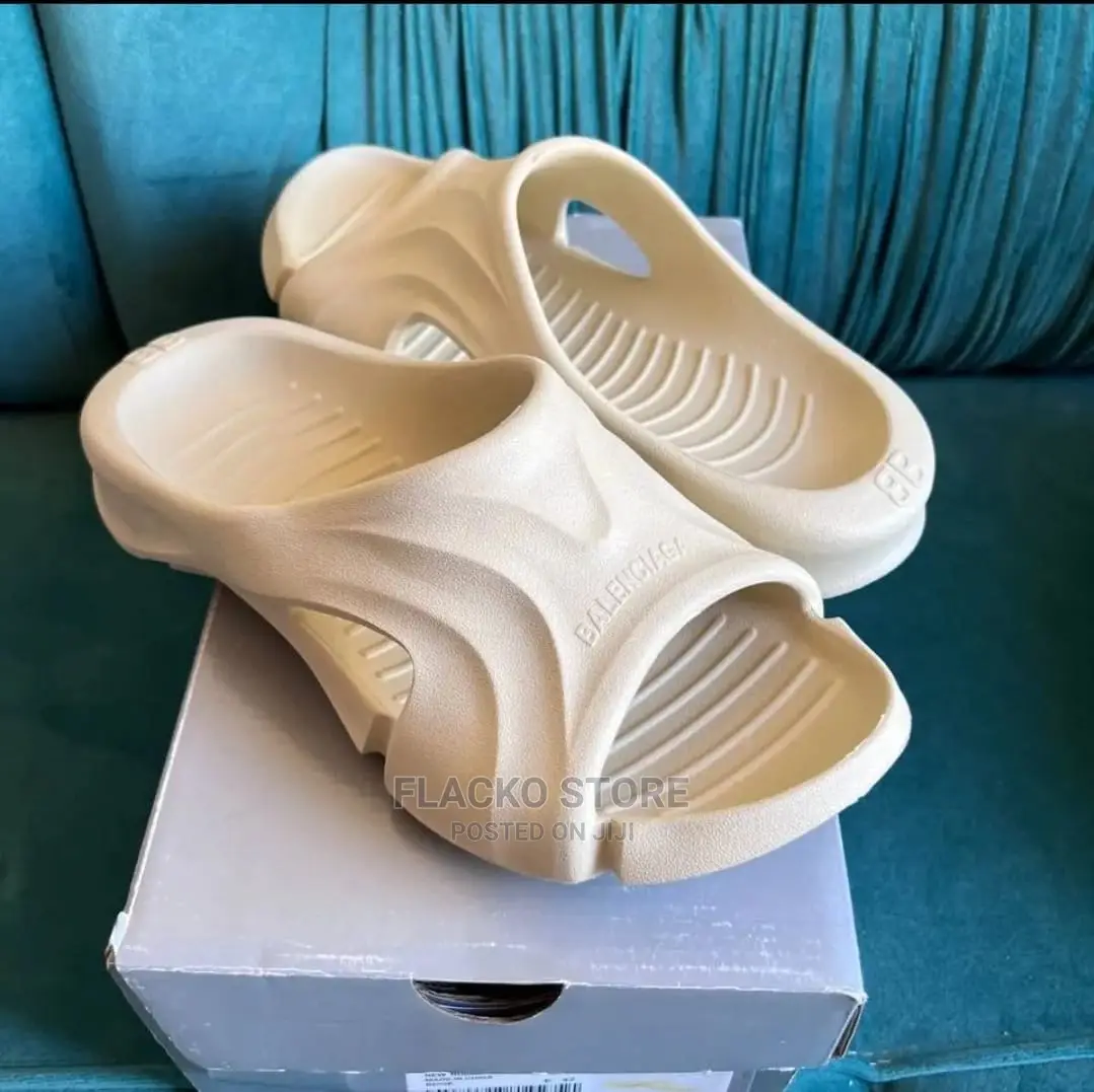 Original Balenciaga Black Mold Slide Sandals in 2 Colors