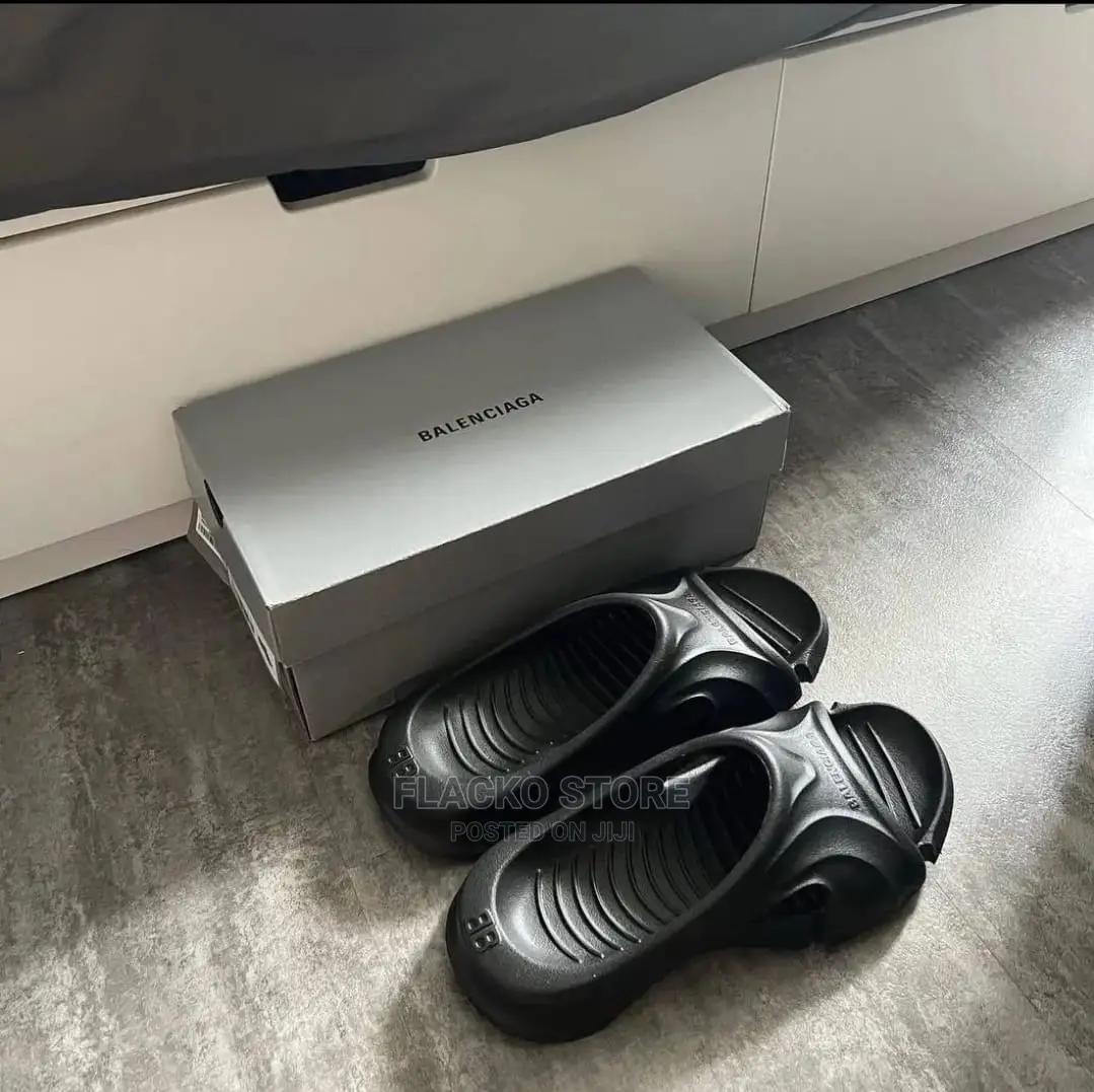 Original Balenciaga Black Mold Slide Sandals in 2 Colors