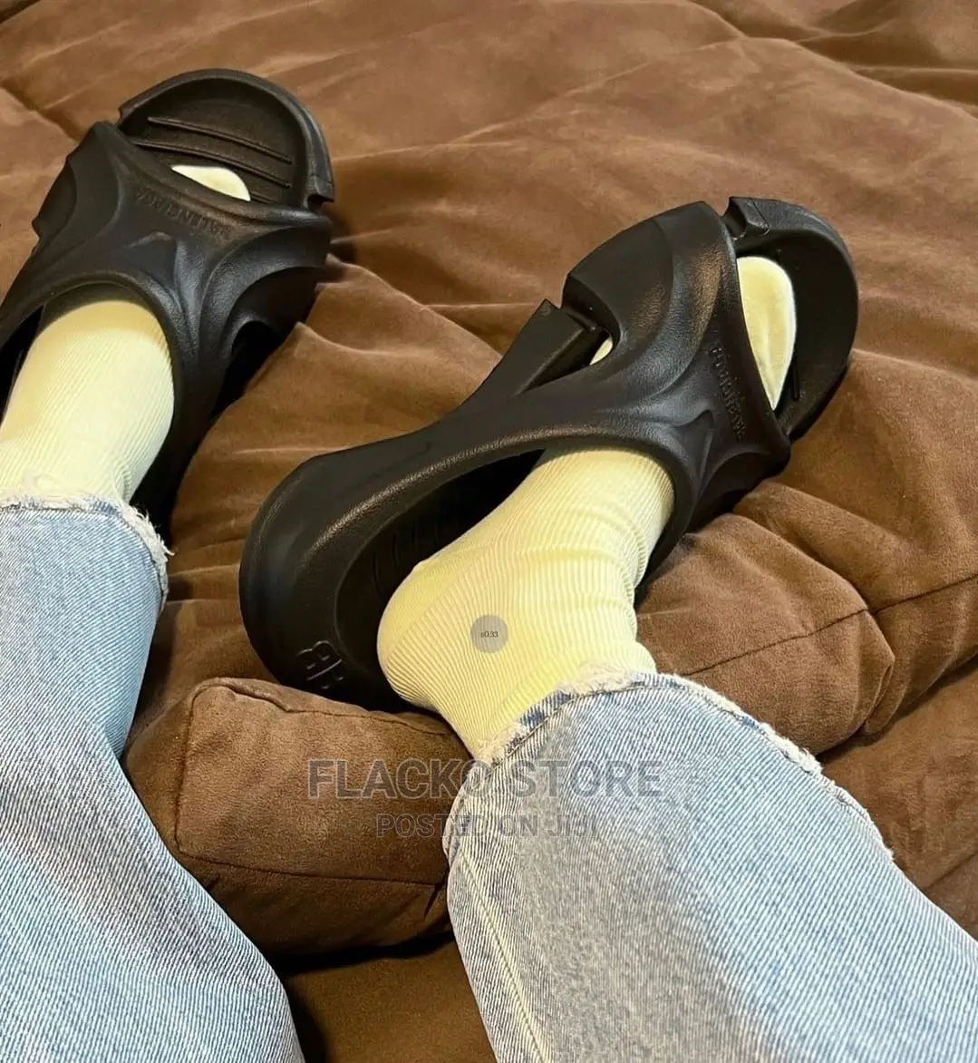 Original Balenciaga Black Mold Slide Sandals in 2 Colors