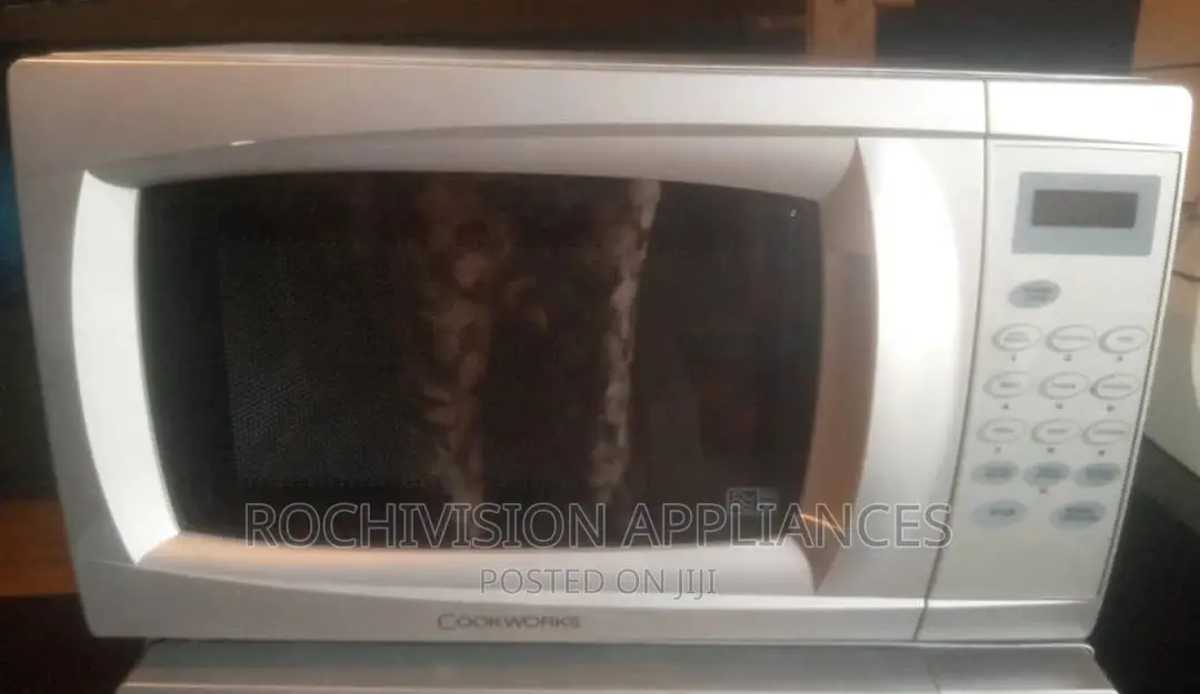 Microwave Ovens Foreign Used Microwave in Perfect Condition