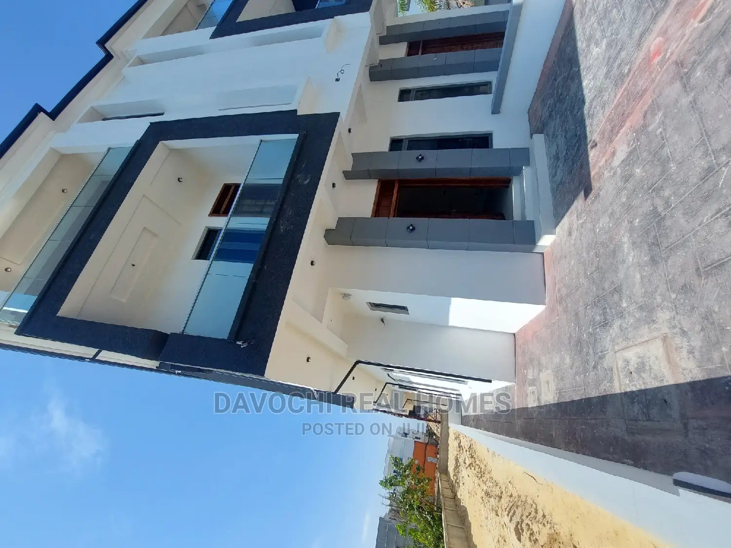 4bdrm Duplex in Chevron Second Toll, Lekki for rent
