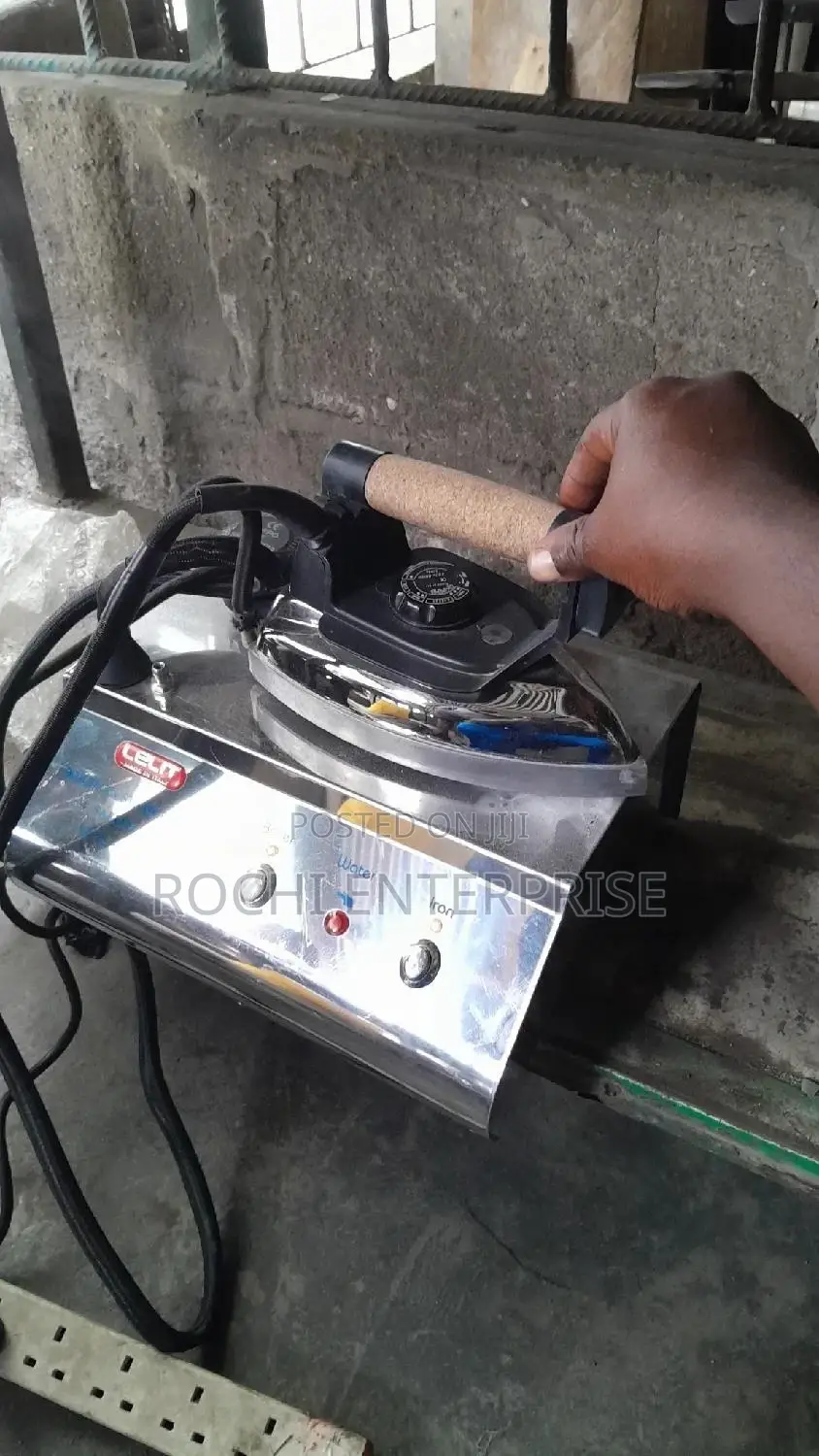 Industrial Iron Lelit Industrial Steaming Iron