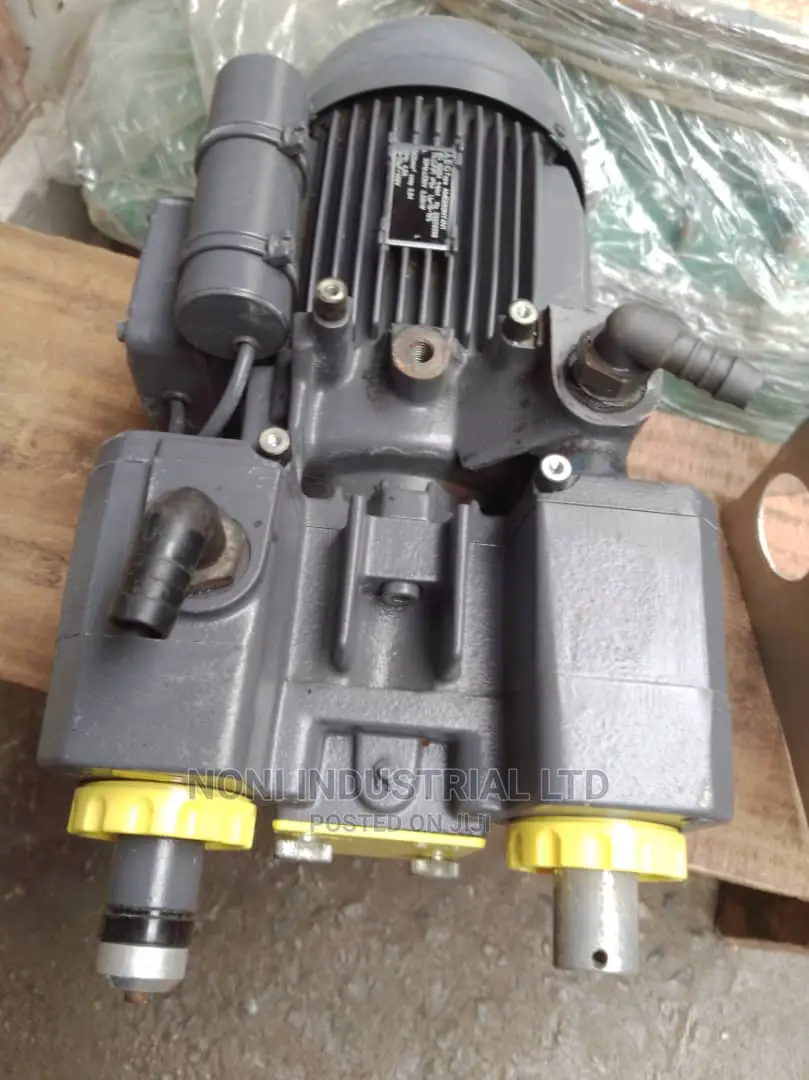 1hp Valcum Blower (Oil-Less) 220 - 240v