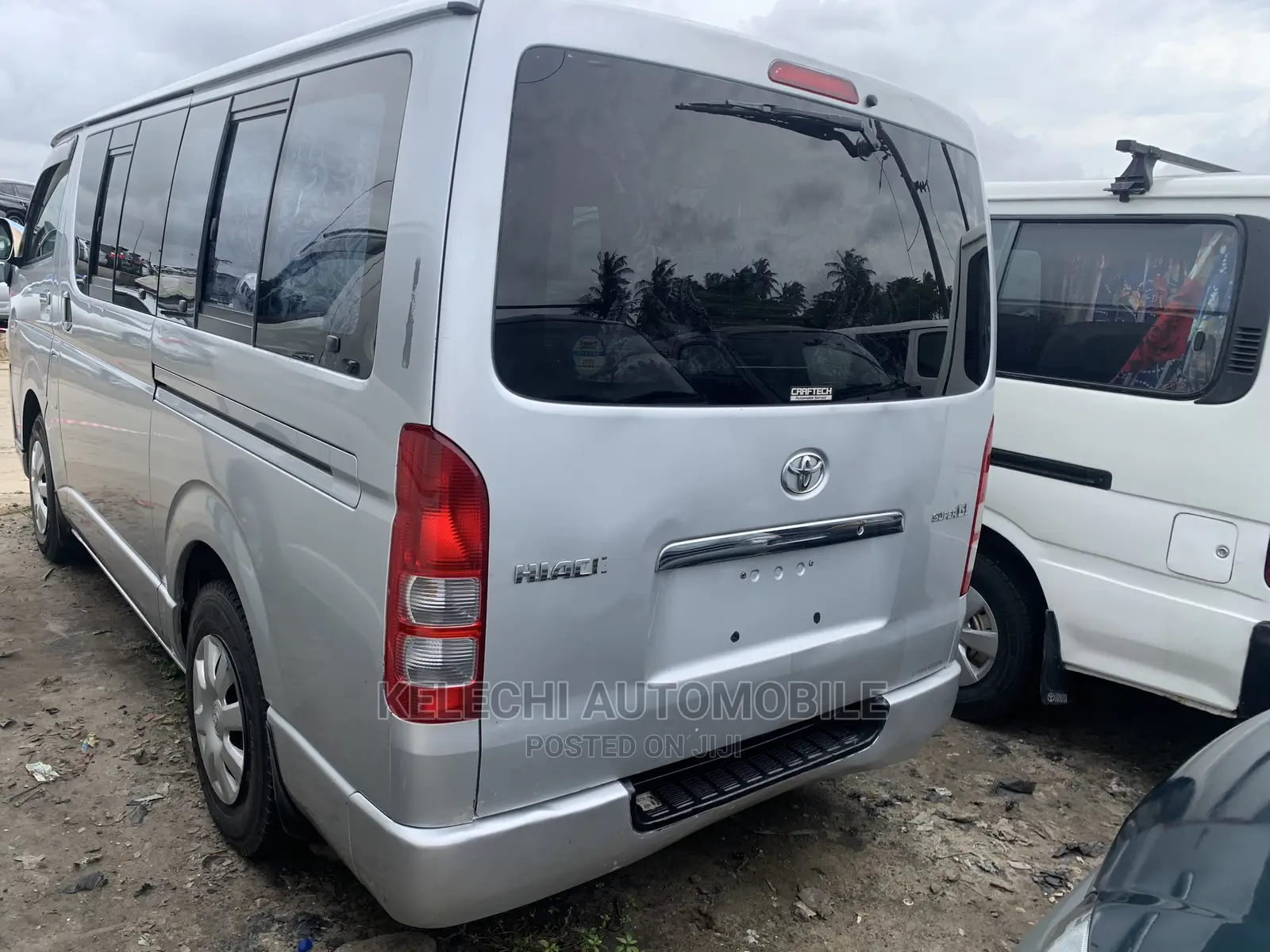 Toyota HiAce 2013 Silver