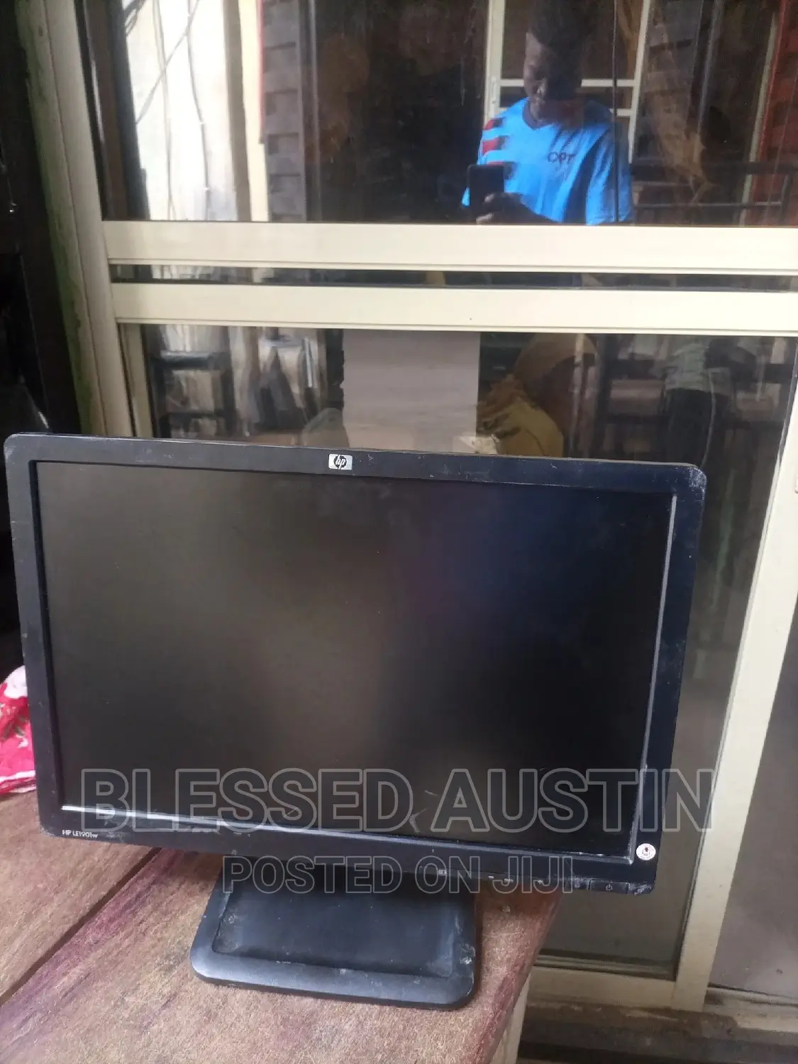 Hp Monitor 19" Inches Wider Black