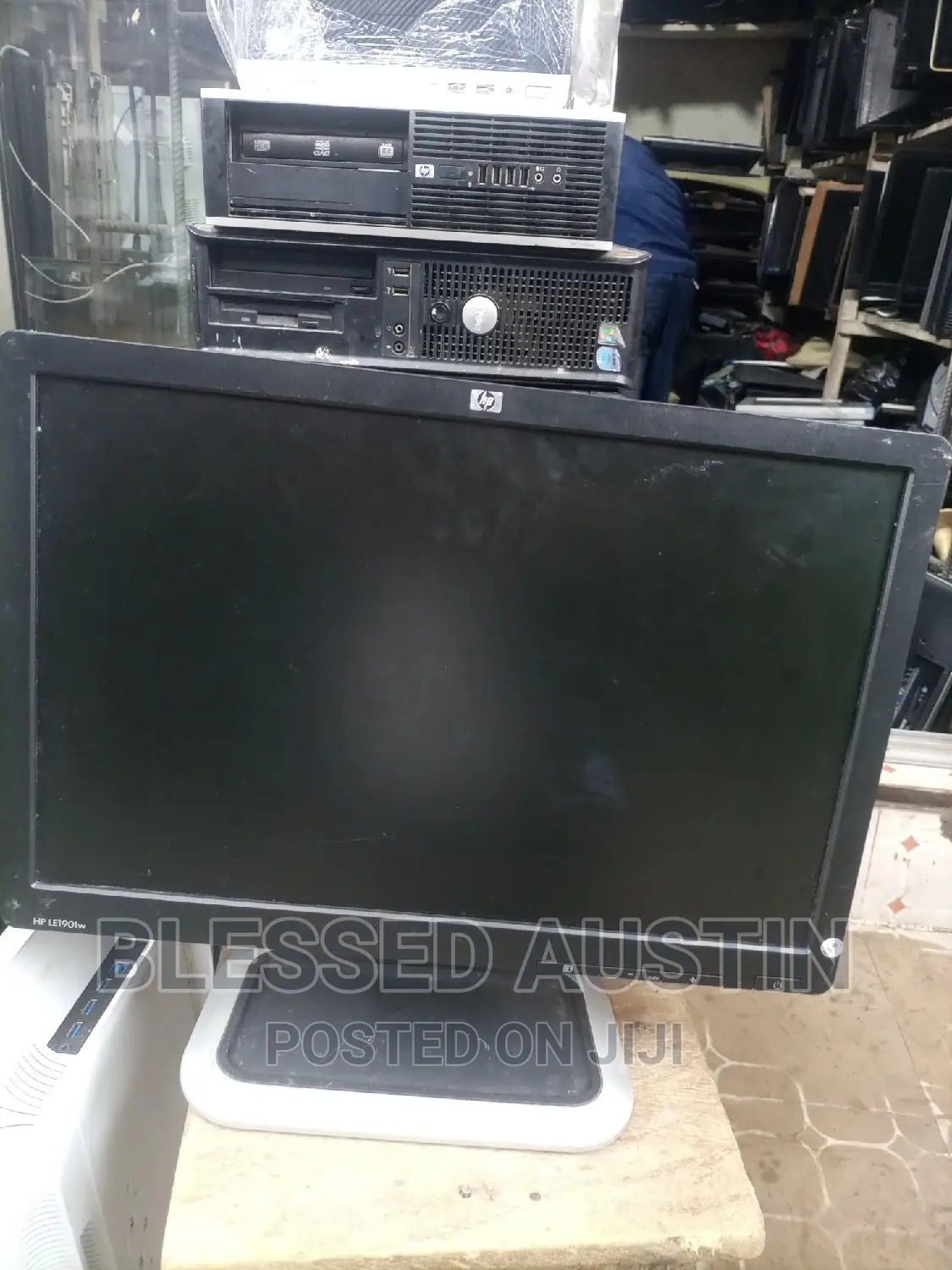 Hp Monitor 19" Inches Wider Black