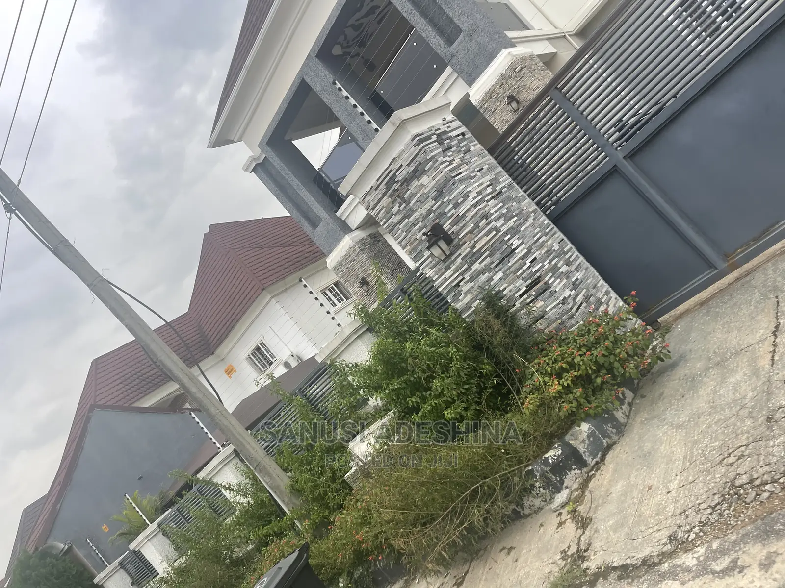 5bdrm Duplex in Life Camp By Brain for sale