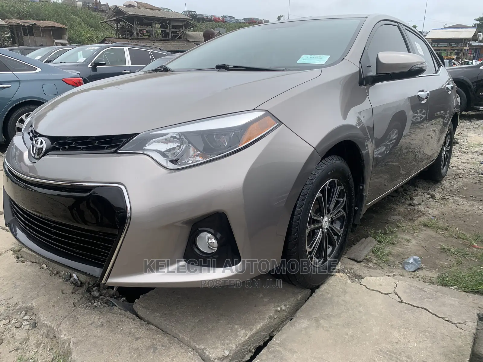 Toyota Corolla LE Eco Plus 4dr Sedan (1.8L 4cyl CVT) 2016 Gray