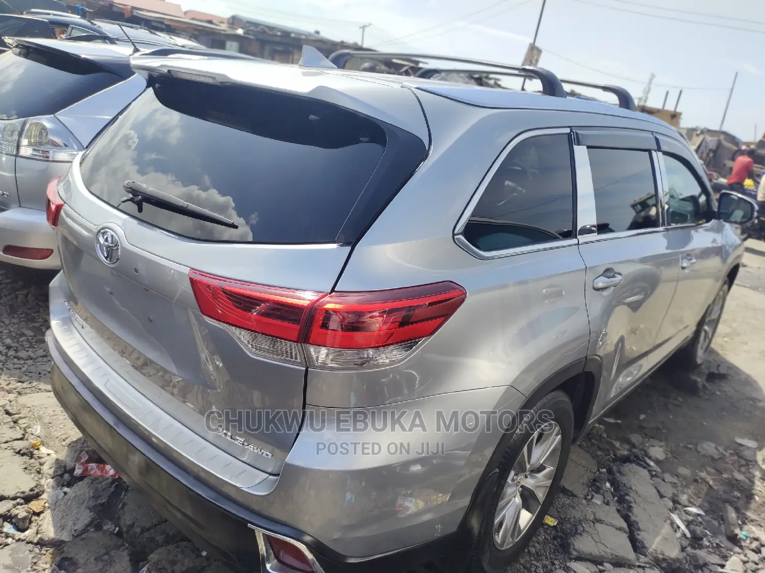 Toyota Highlander XLE 4x4 V6 (3.5L 6cyl 8A) 2017 Blue