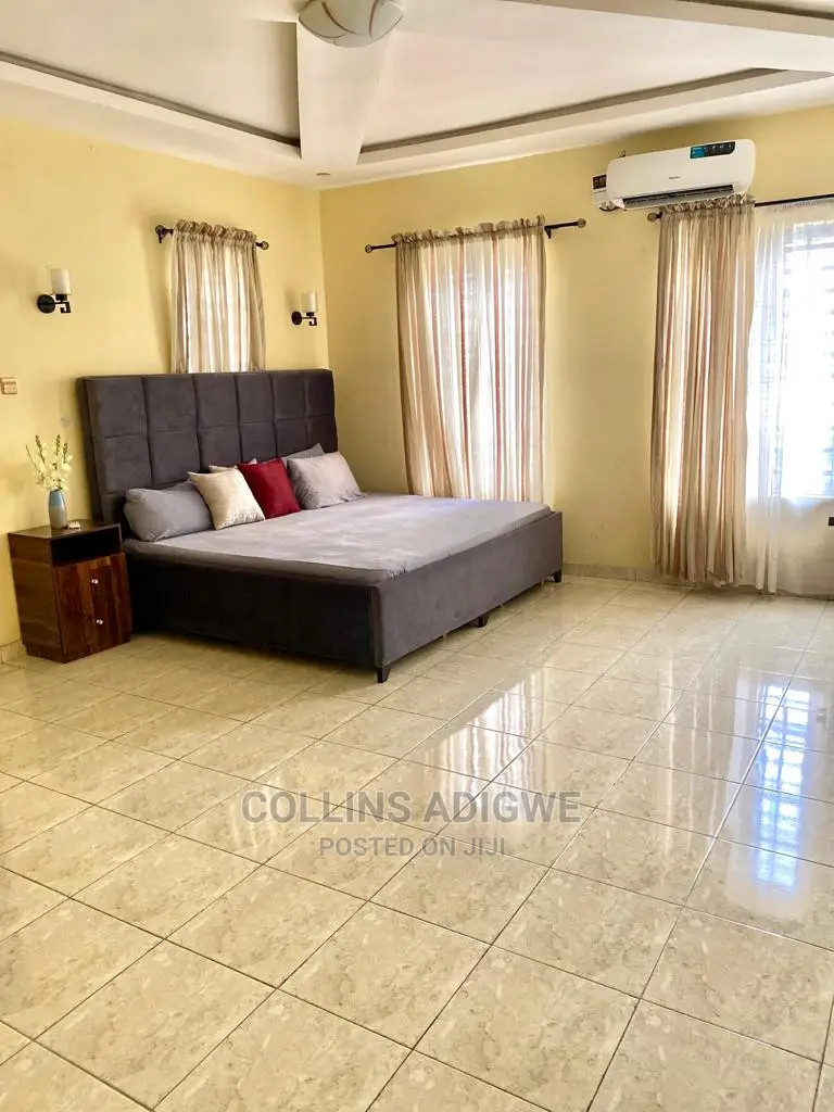 5bdrm Duplex in Thomas Estate, Ajah for sale