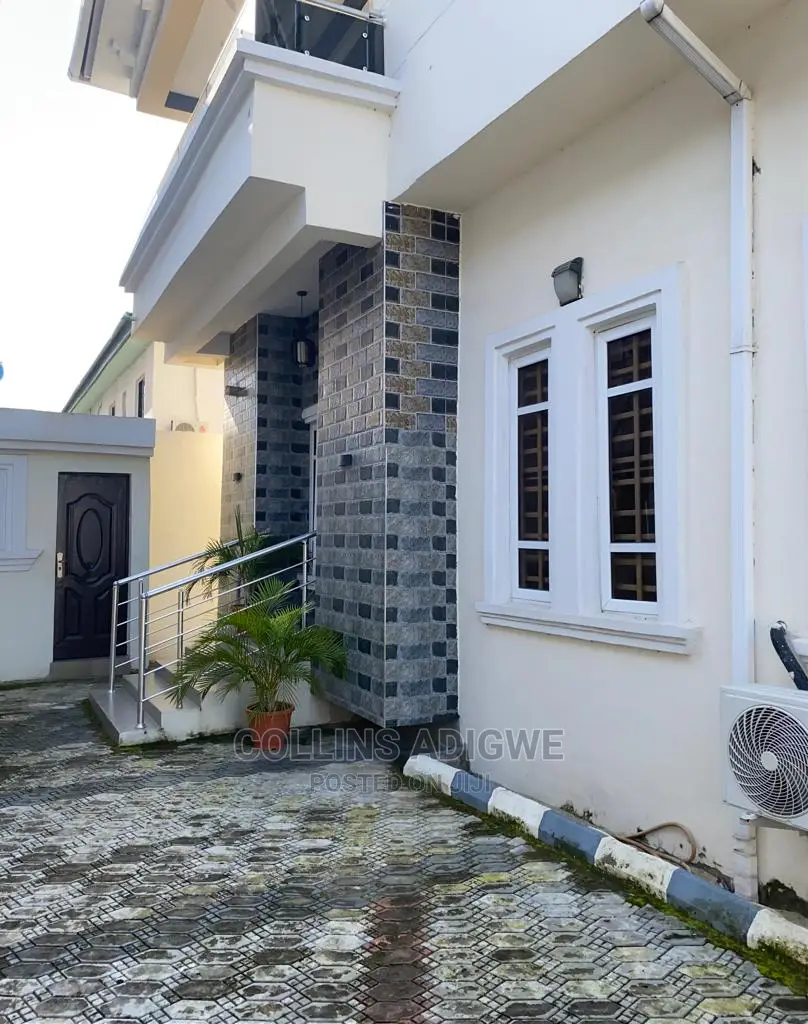 5bdrm Duplex in Thomas Estate, Ajah for sale