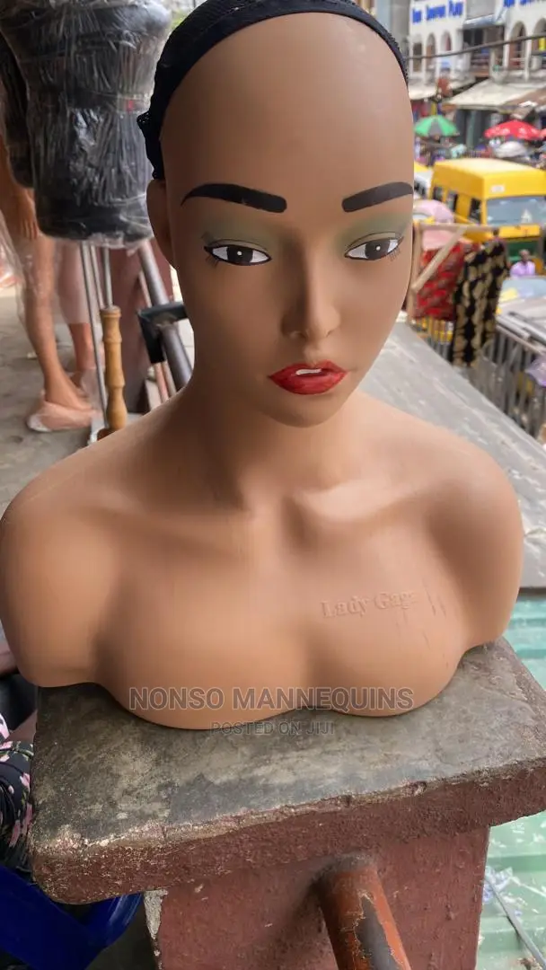 Gaga Mannequin Head With Shoulder