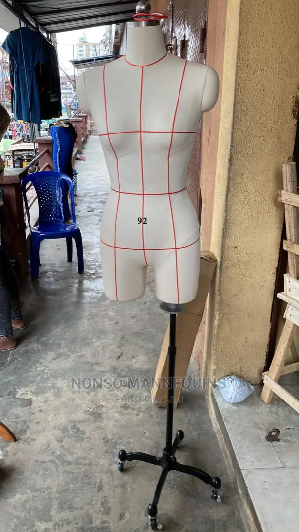 Size 10 Full Pinnable Red Dressform