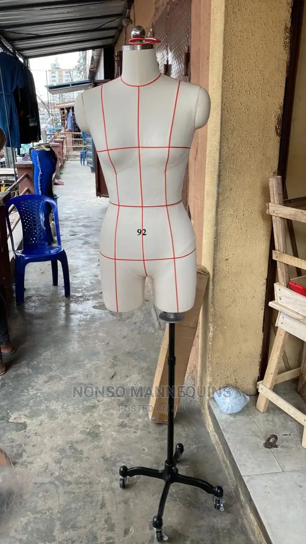Size 10 Full Pinnable Red Dressform
