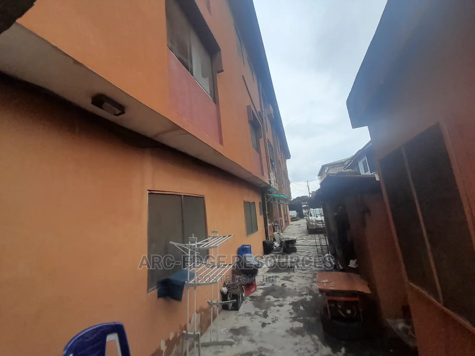 3bdrm Block of Flats in Ago Palace for sale