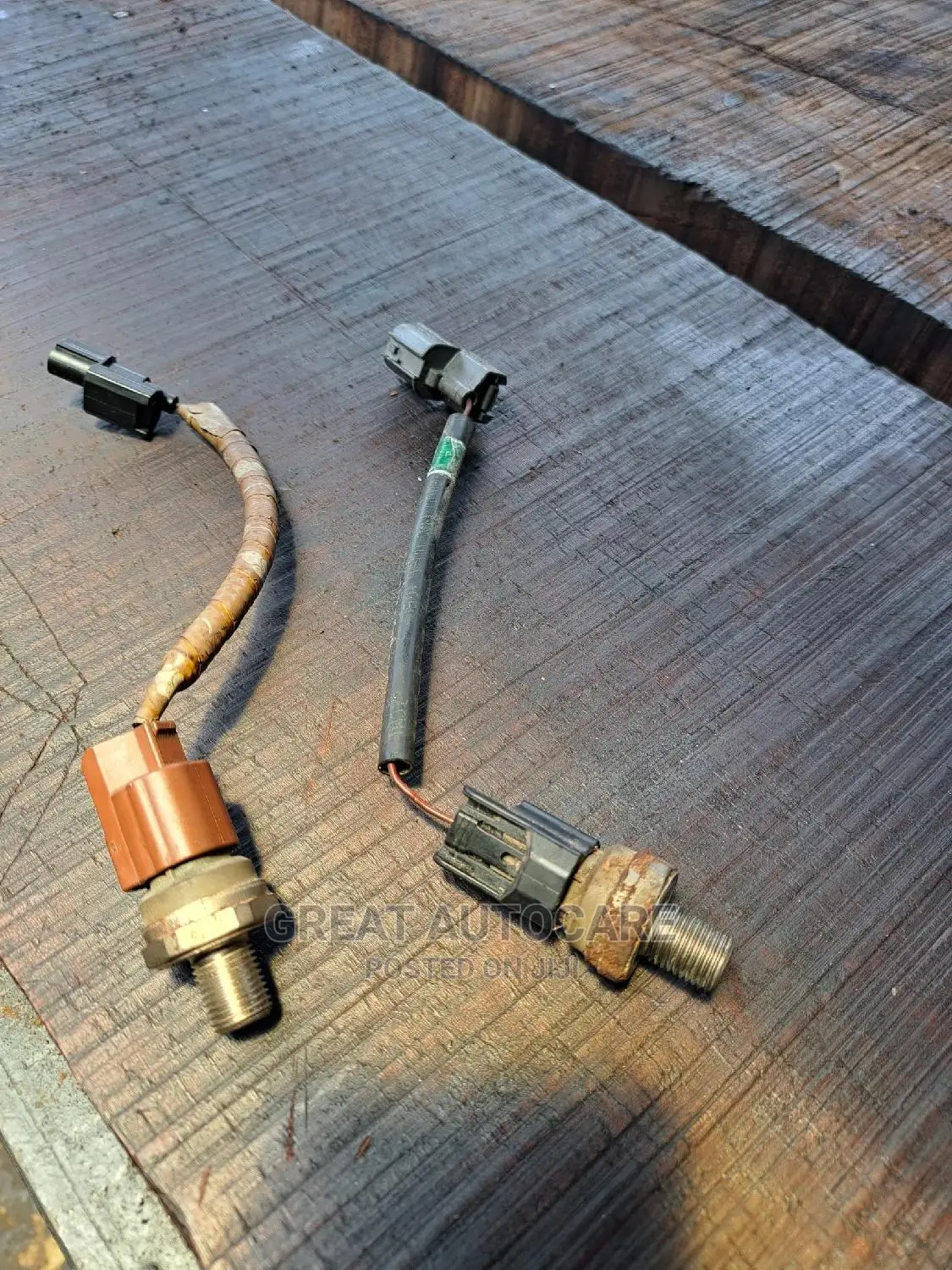 Knock Sensor for Honda and Acura V6 or 4-Cylinder Engines