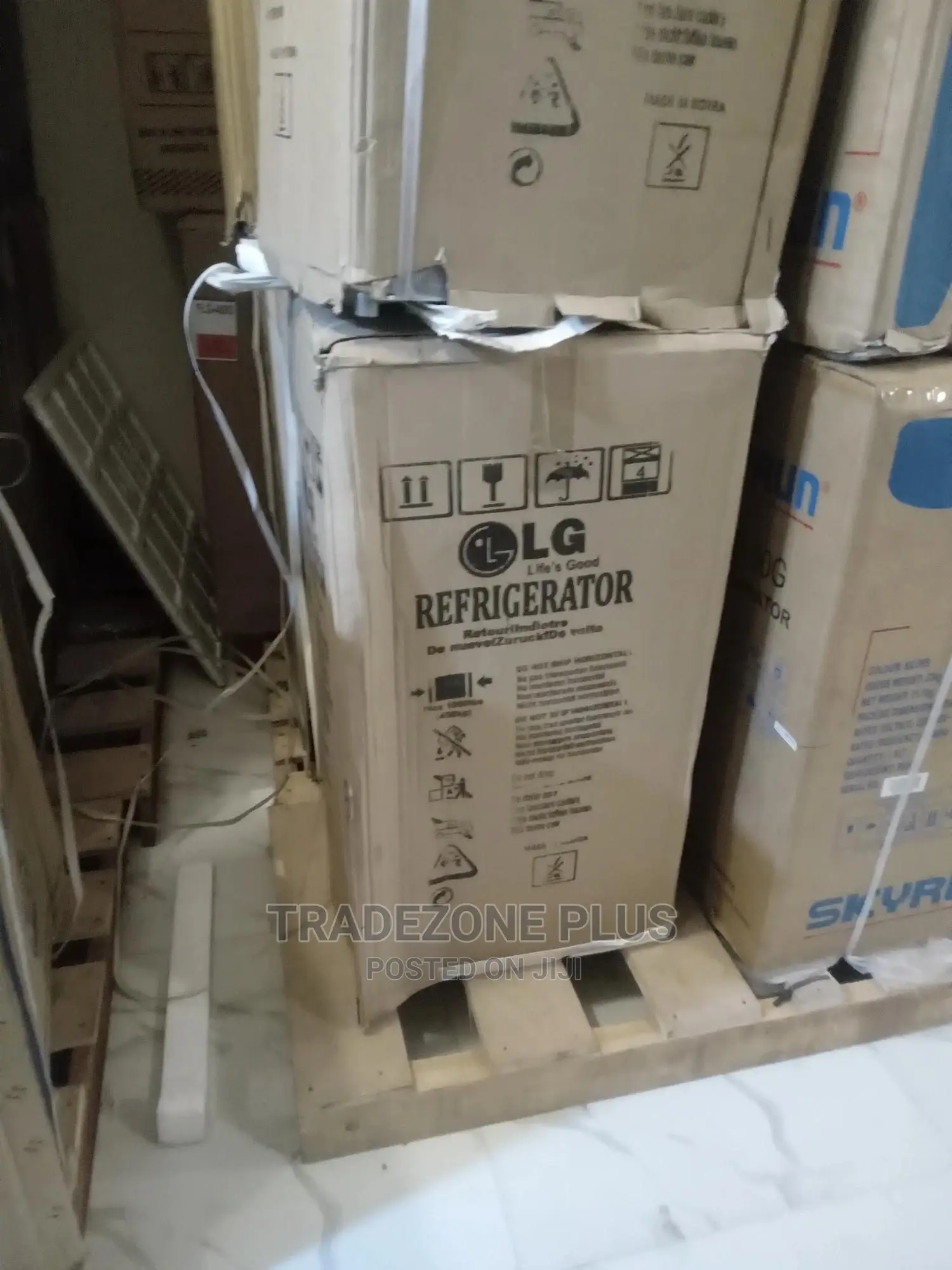 Trending Single Door Refrigerator-Lg Gc-131
