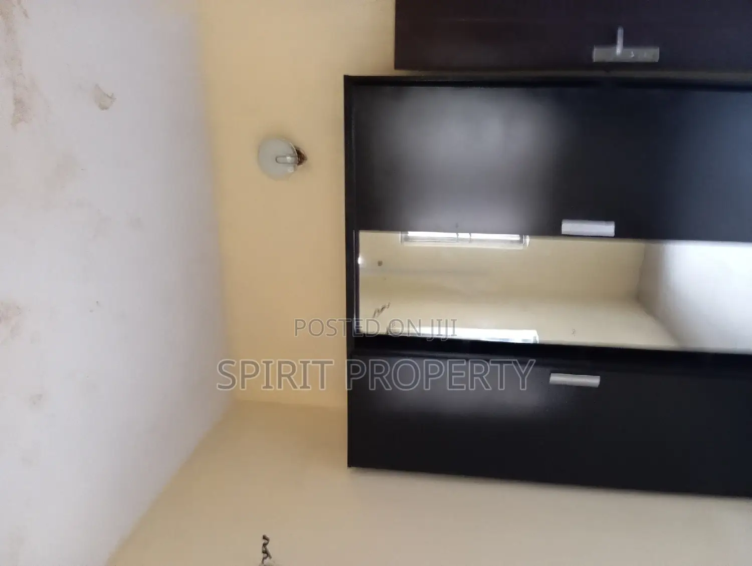 3bdrm Apartment in Magodo for rent